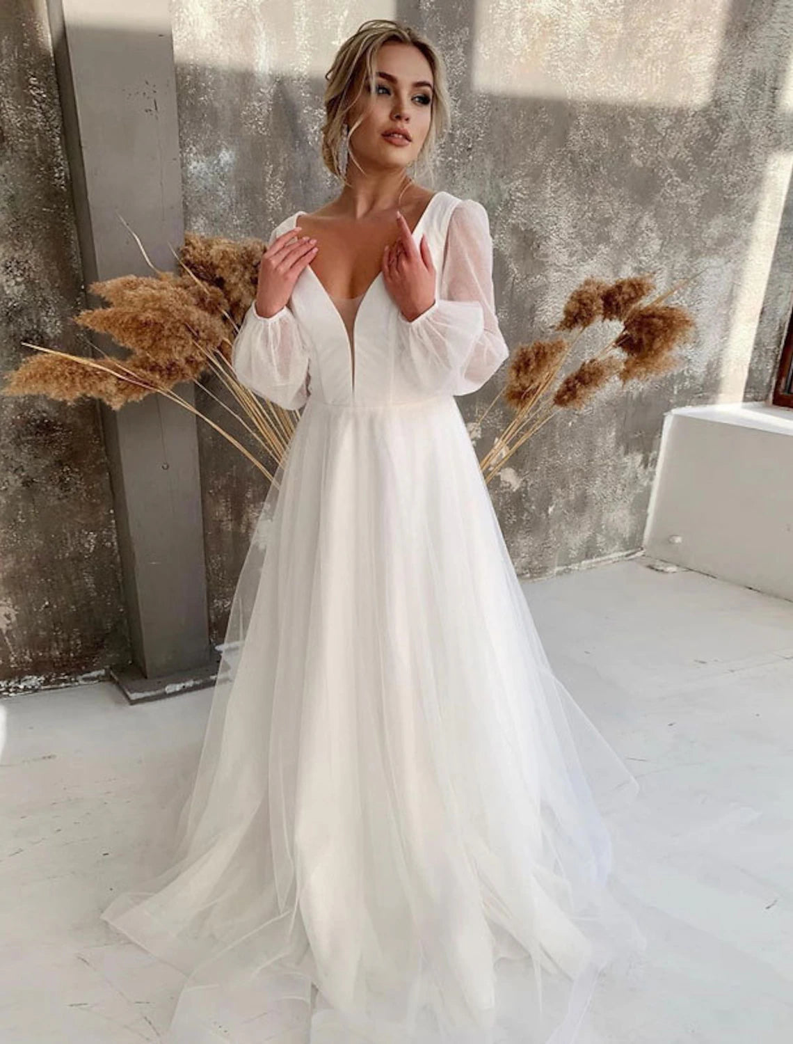 Trend Forward Threads Reception Casual Fall Wedding Dresses A-Line V Neck Long Sleeve Floor Length Tulle Bridal Gowns With Solid Color