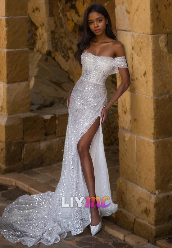 Bold and Elegant Women's Fashion Off-Shoulder Strapless Ruched High Slit Sheath Beach Wedding Dress