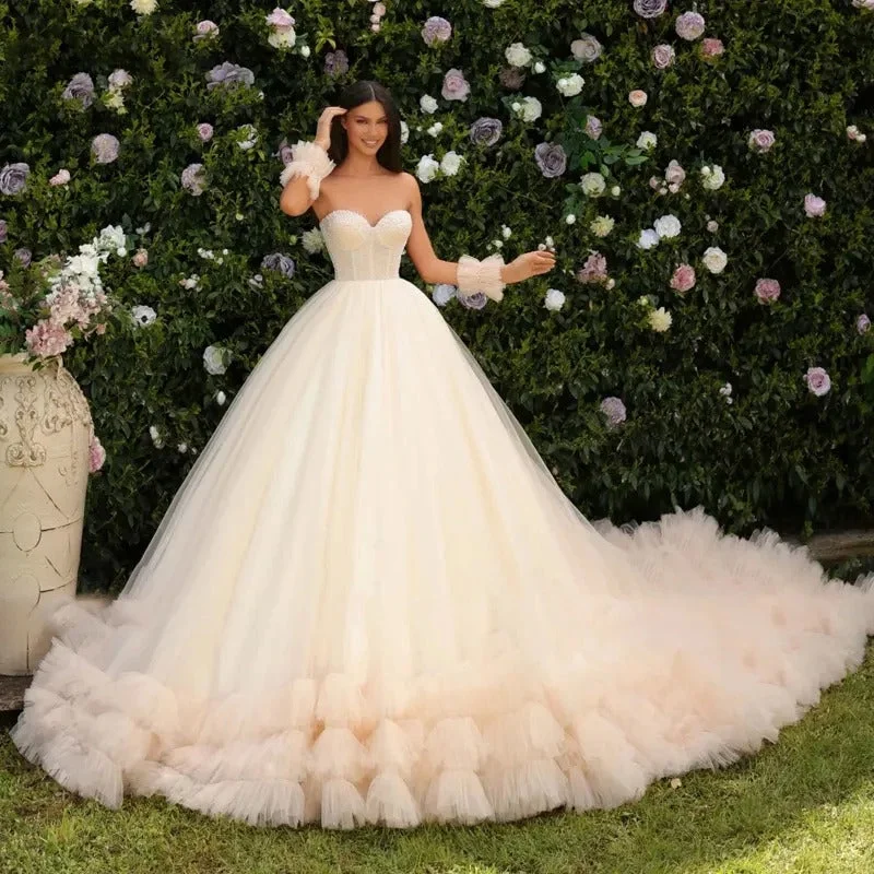 Trend Setting Wardrobe Bohomia Princess Wedding Dresses Off Shoulder Sweetheart A-Line Bridal Gowns Backless Ruched Tiered Tulle Bride Dress