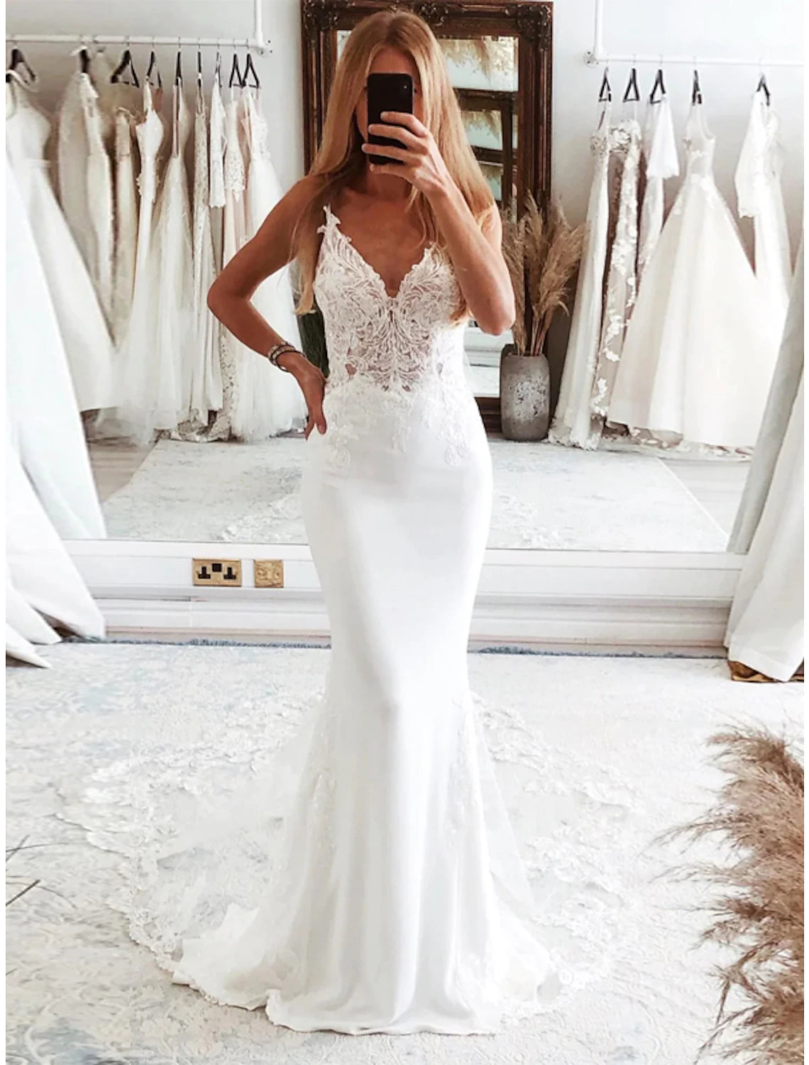 Trendsetter's Closet Reception Formal Wedding Dresses Mermaid / Trumpet Camisole Sleeveless Court Train Tulle Bridal Suits Bridal Gowns With Appliques