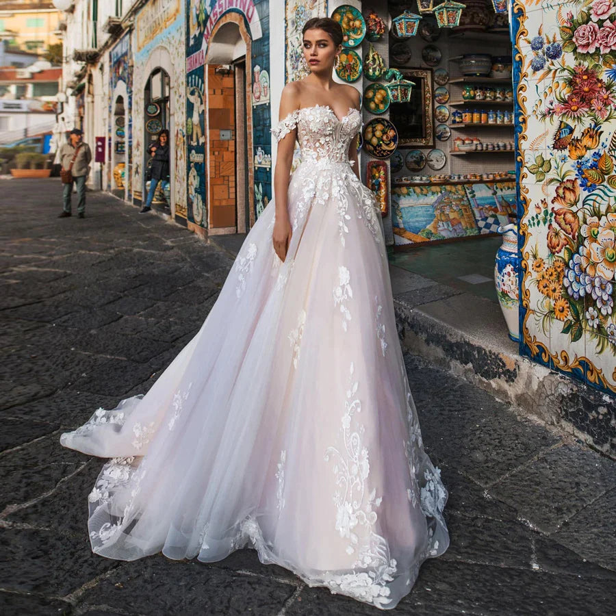 Elegant Attire For The Modern Lady Illusion Wedding Dresses Tulle with Lace Appliques Sexy Off the Shoulder A-line Summer  Dress vestido de noiva